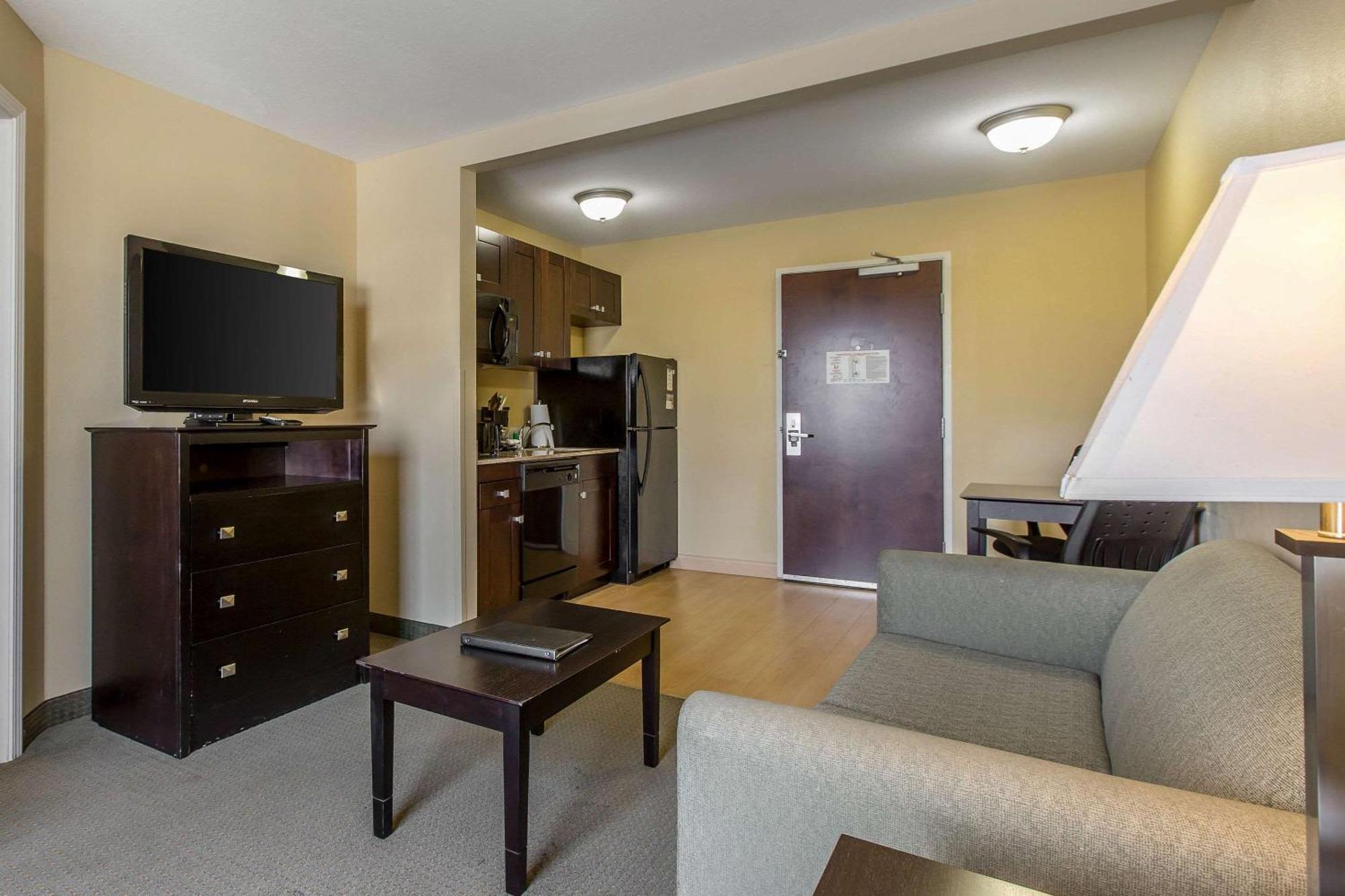 Mainstay Suites Jacksonville Near Camp Lejeune Bagian luar foto