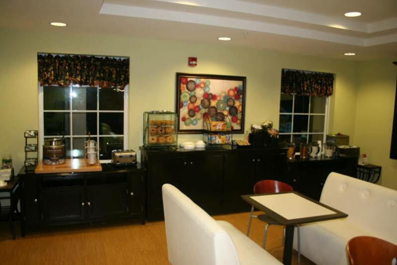 Mainstay Suites Jacksonville Near Camp Lejeune Bagian luar foto